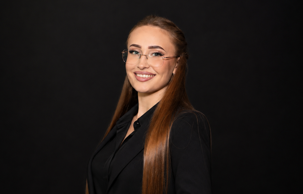 Каріна Сідун, молодша юристка, Miller Law Firm